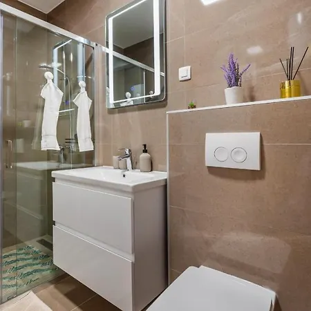 Luxury N&p Ragusa
