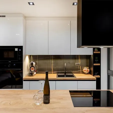 Luxury N&p Apartamento *